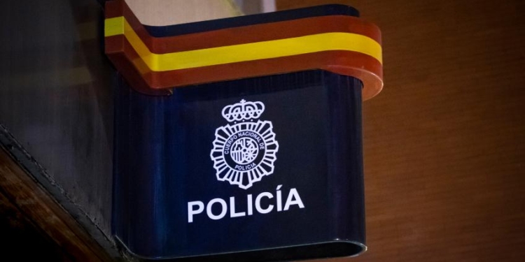 Detingut resident d’Altea per distribució de continguts pornogràfics infantils.