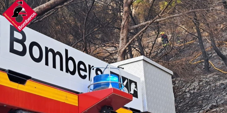 Ràpida resposta dels Bombers aquest  matí per a sofocar la reproducció del incendi de la setmana passada