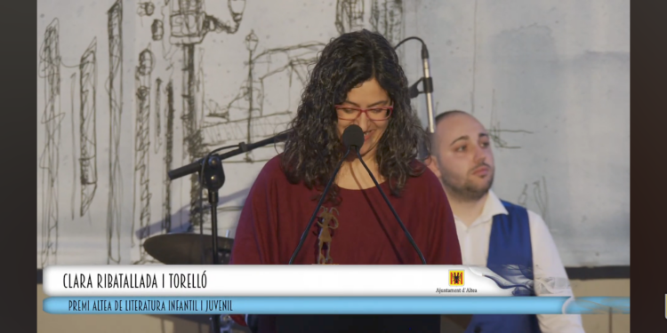 Clara Ribatallada i Torelló guanya el Premi Altea de Literatura Infantil i Juvenil amb una història captivadora de somnis compartits