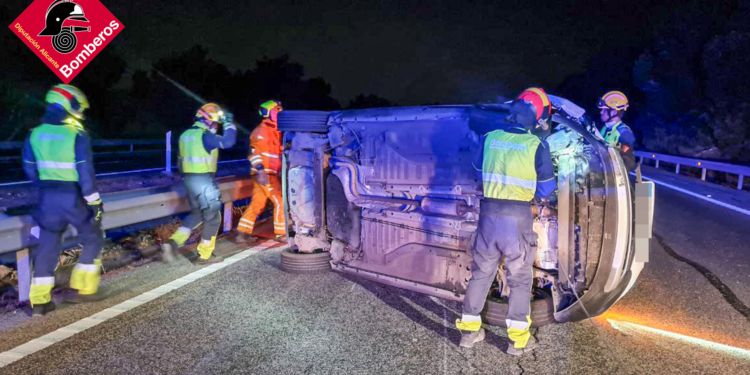 Accident en l’AP-7 a l’altura d’Altea deixa diversos ferits lleus