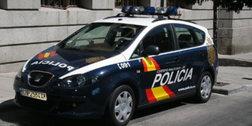 Detenen una parella a Altea per instal·lar dins de sa casa un cultiu hidropònic de marihuana