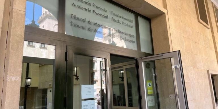 Jutgen per violar a una xiqueta de 15 anys en Altea i amenaçar de mort al seu pare si no retirava la denúncia