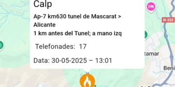 Declarat un incendi forestal a Calp, prop de l’AP-7