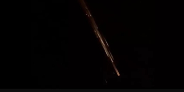 Una bola de foc sorprén el cel d’Altea en plena temporada de les Llàgrimes de Sant Llorenç [Video]