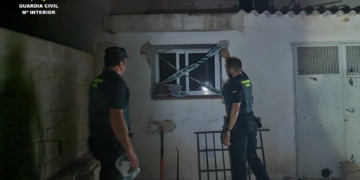 La Guàrdia Civil rescata a una dona d’un incendi en un habitatge d’Altea