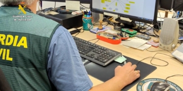 Alteà i 14 persones més, investigades per fraus que ascendeixen a 393.000 euros mitjançant smishing i vishing Alteà i 14 persones més, investigades per fraus que ascendeixen a 393.000 euros mitjançant smishing i vishing