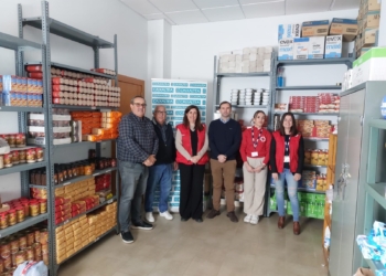 La Fundació Caixaltea realitza una donació d’aliments a la Creu Roja d’Altea