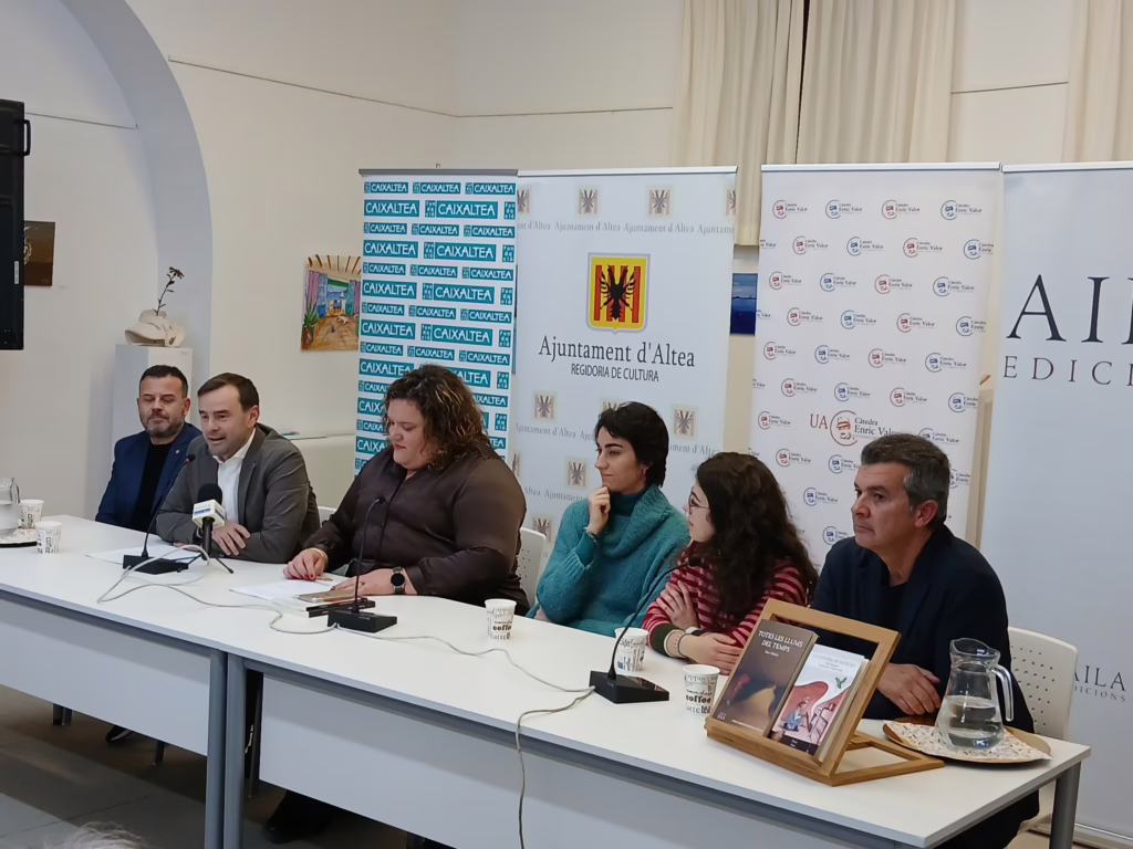 Presentació dels llibres guanyadors dels Premis Altea 2025 Presentació dels llibres guanyadors dels Premis Altea 2025