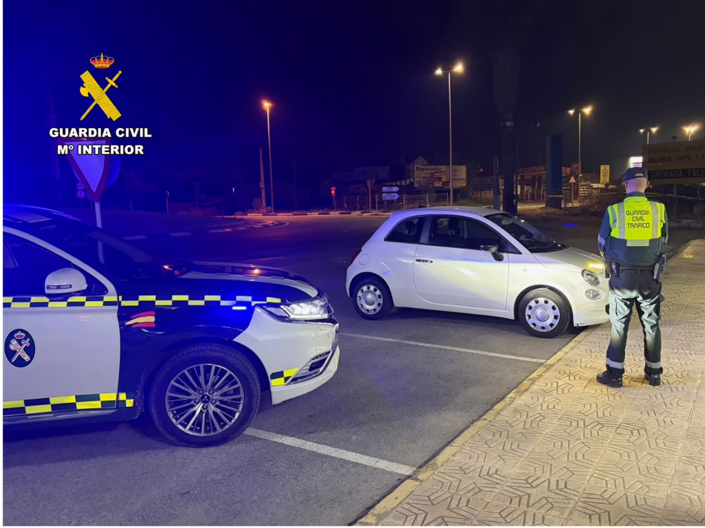 214 conductors passen a disposició judicial a la Comunitat Valenciana durant el mes de novembre passat per delictes contra la seguretat viària 214 conductors passen a disposició judicial a la Comunitat Valenciana durant el mes de novembre passat per delictes contra la seguretat viària