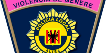 Detingut un jove a Altea per incomplir una ordre d’allunyament