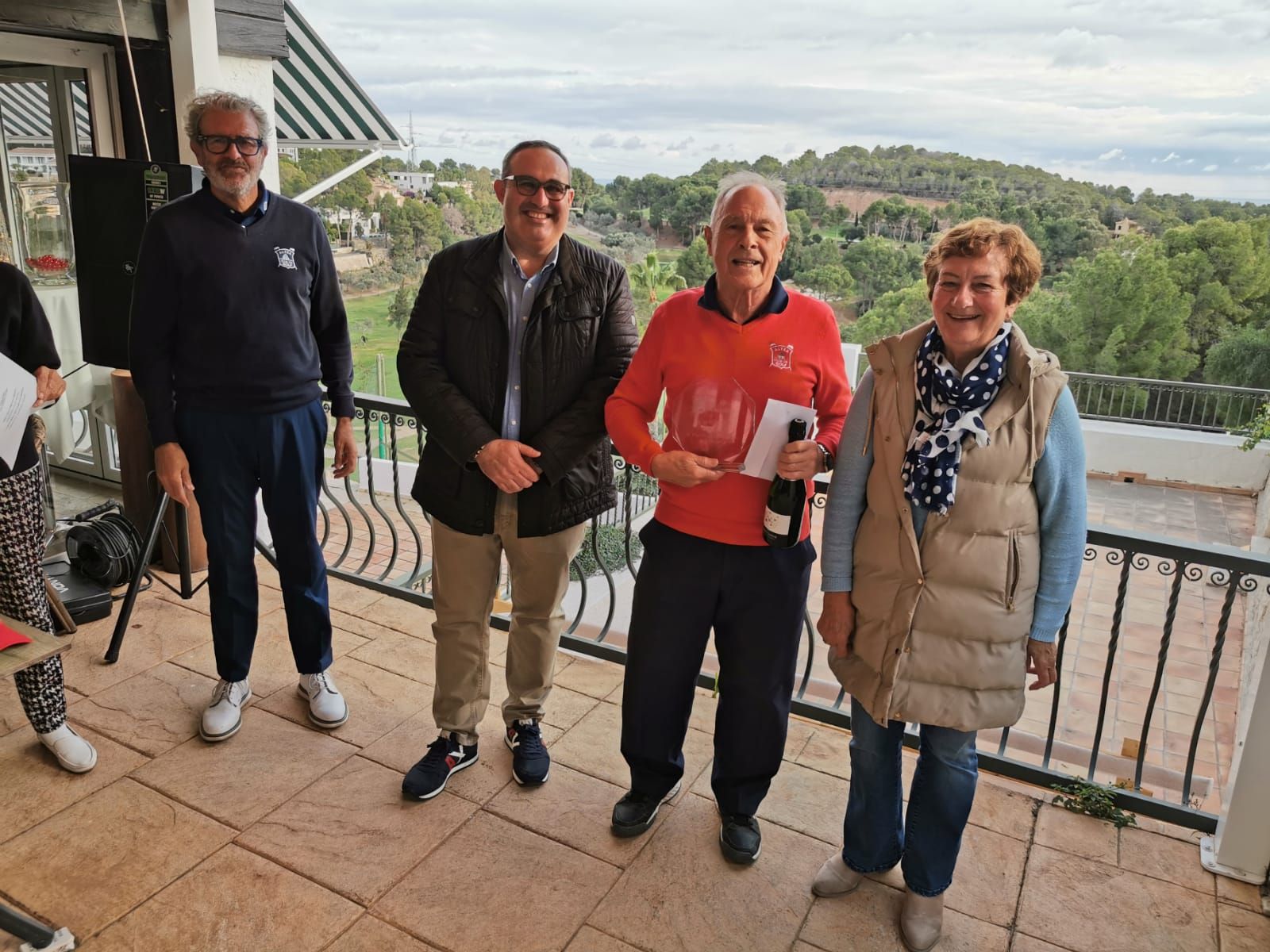 El Torneig Caixa Altea de golf, reuneix socis i jugadors en una brillant jornada de competició El Torneig Caixa Altea de golf, reuneix socis i jugadors en una brillant jornada de competició