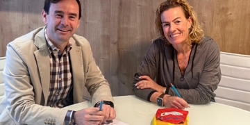 Renovació de l’acord de col·laboració entre la Fundació Caixaltea i el Club Esportiu Vila Blanca d’Handbol