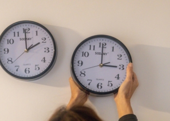 El canvi a l’horari d’estiu arriba este cap de setmana: caldrà avançar el rellotge una hora