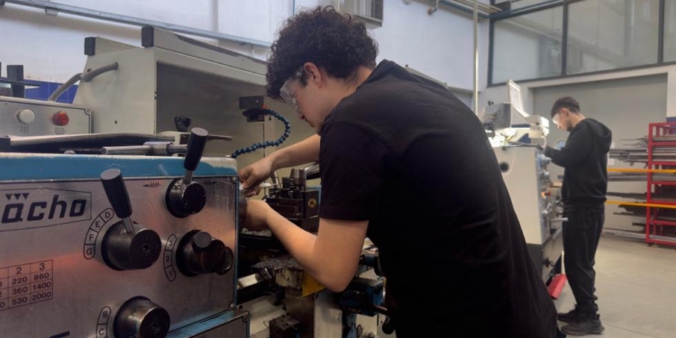 La Generalitat fixa el calendari d’admissió i matrícula a la Formació Professional per al curs 2026-2027